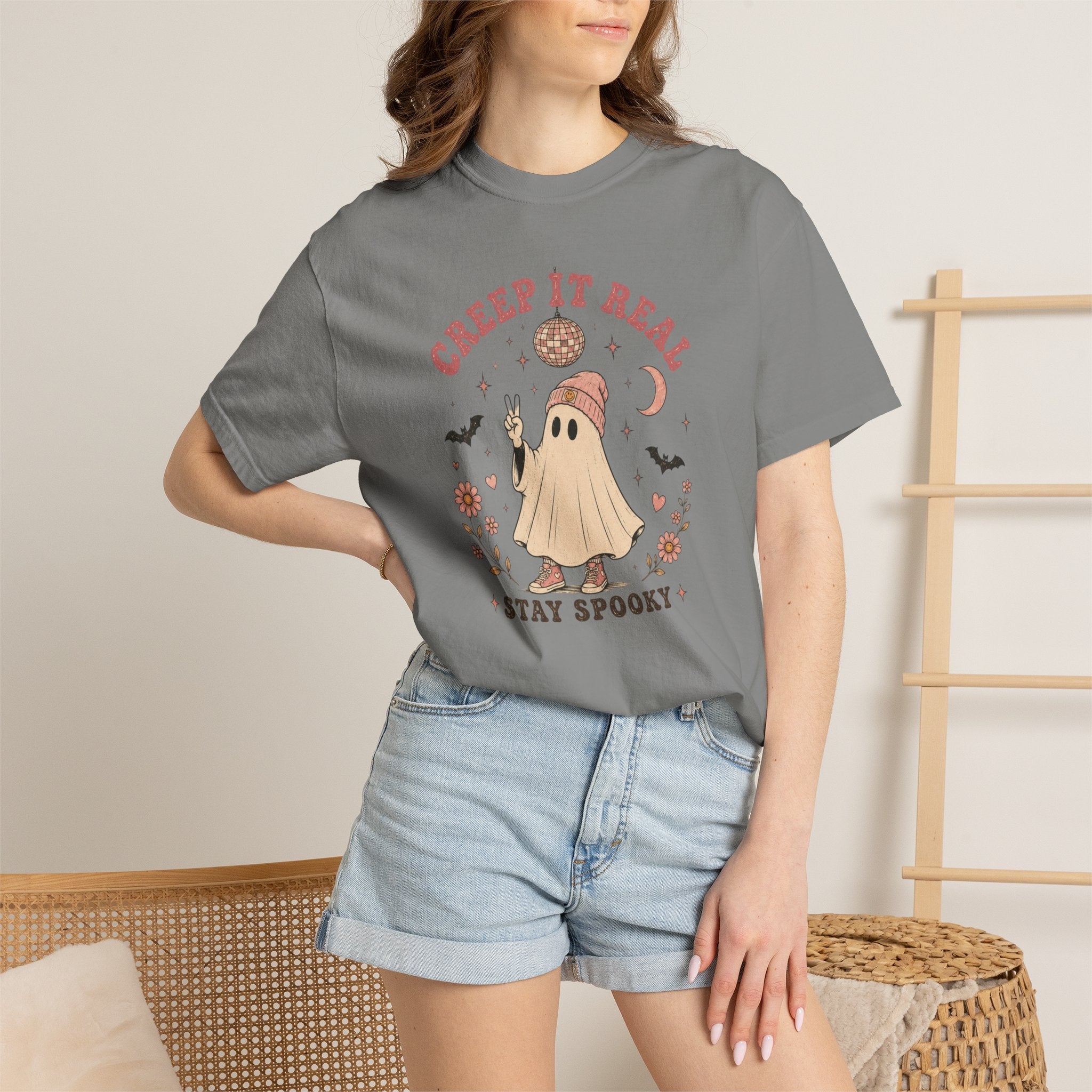 Cute Ghost Halloween Shirt | Creep It Real Retro Tee | Vintage Spooky Season Shirt | Girly Fall Graphic T-Shirt